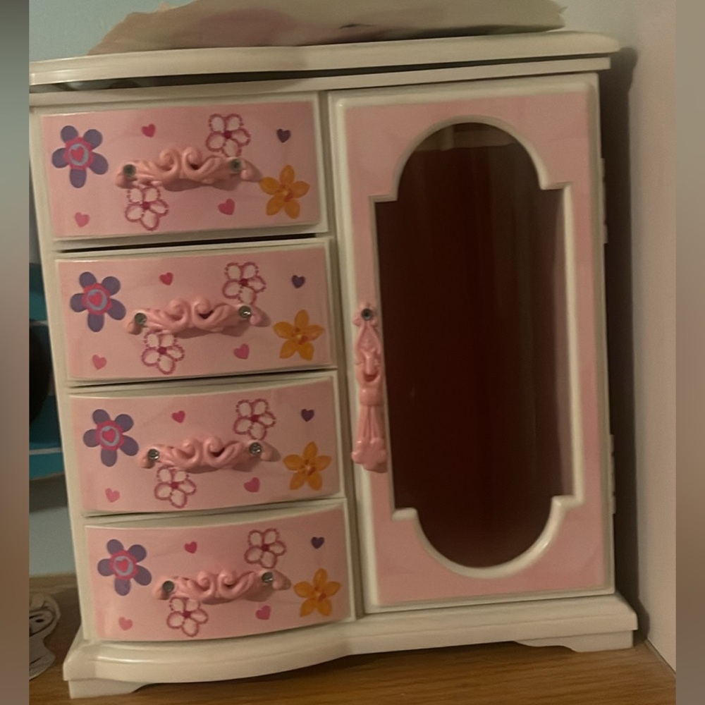 Ballerina jewelry box